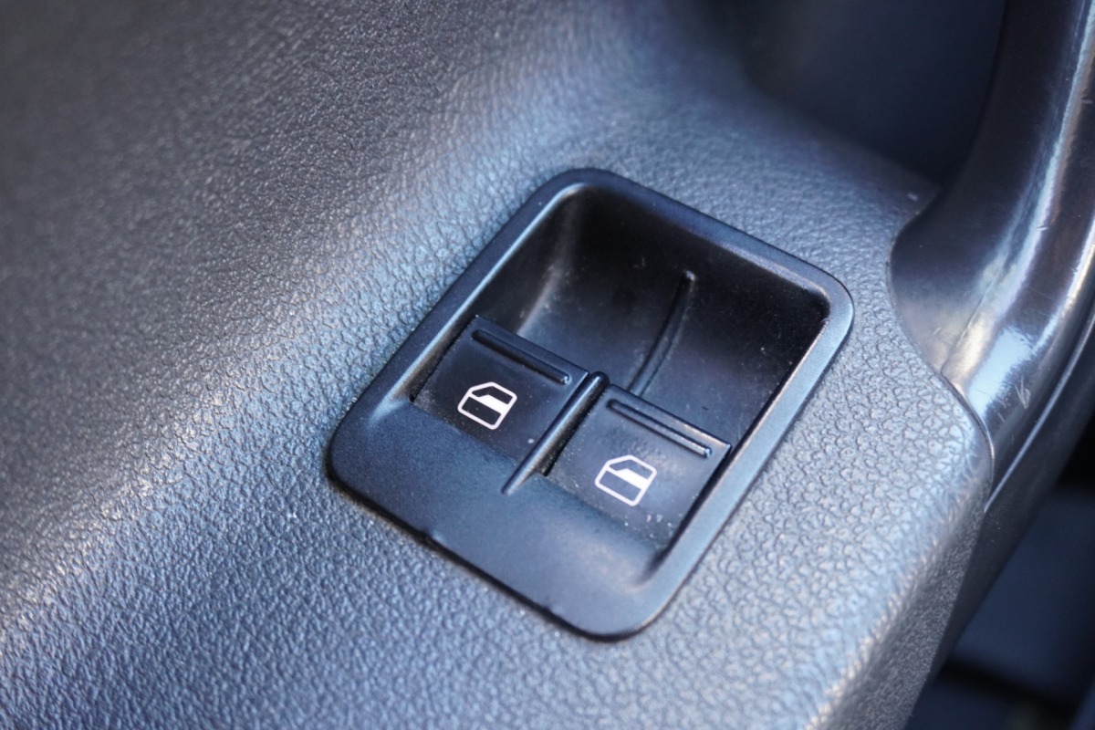 Volkswagen Caddy 1.6 TDI 102PK Maxi - Airco - Trekhaak - € 2.490,- Excl.