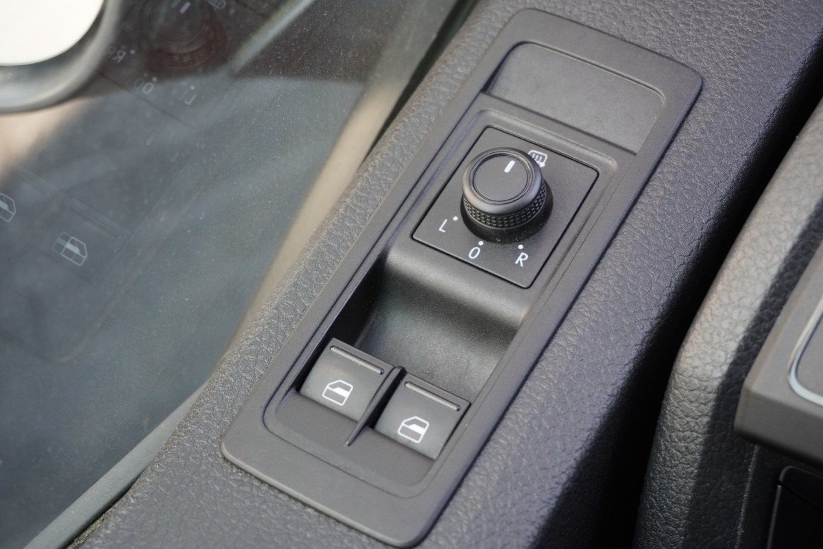 Volkswagen Transporter 2.0 TDI 150PK Automaat EURO 6 - Airco - Cruise - PDC - € 13.950,- Excl.