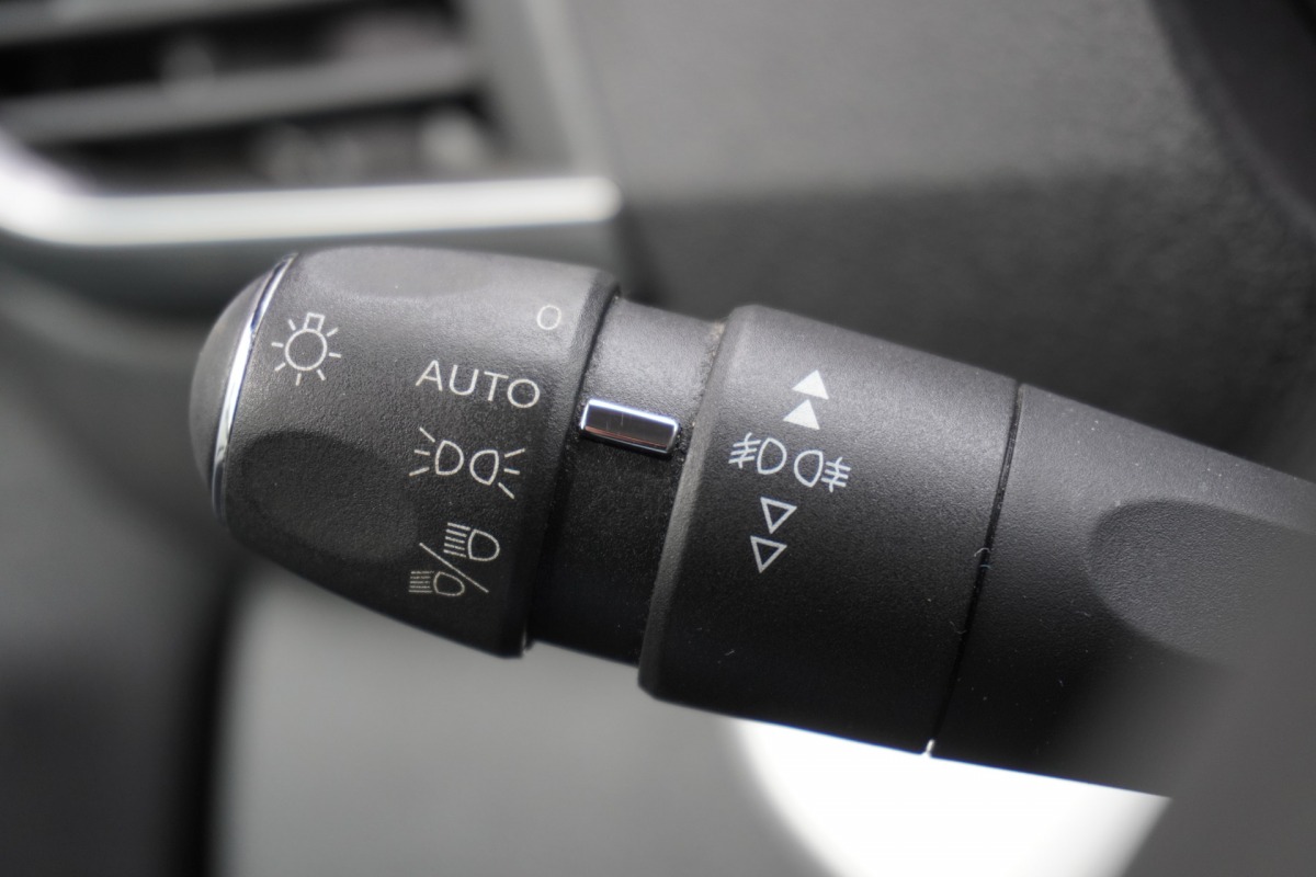 Opel Vivaro 2.0 CDTI 122PK L3 Dubbele Cabine EURO 6 - Airco - Cruise - Camera - € 16.900,- Excl. Opel Vivaro 2.0 CDTI 122PK L3 Dubbele Cabine EURO 6 - Airco - Cruise - Camera - € 16.900,- Excl.