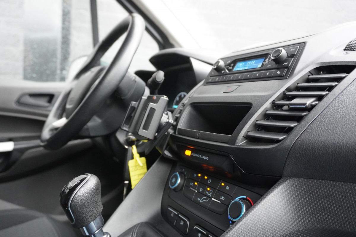 Ford Transit Connect 1.5 EcoBlue 100PK L2 EURO 6 - Airco - Cruise - Trekhaak - € 11.950,- Excl. Ford Transit Connect 1.5 EcoBlue 100PK L2 EURO 6 - Airco - Cruise - Trekhaak - € 11.950,- Excl.