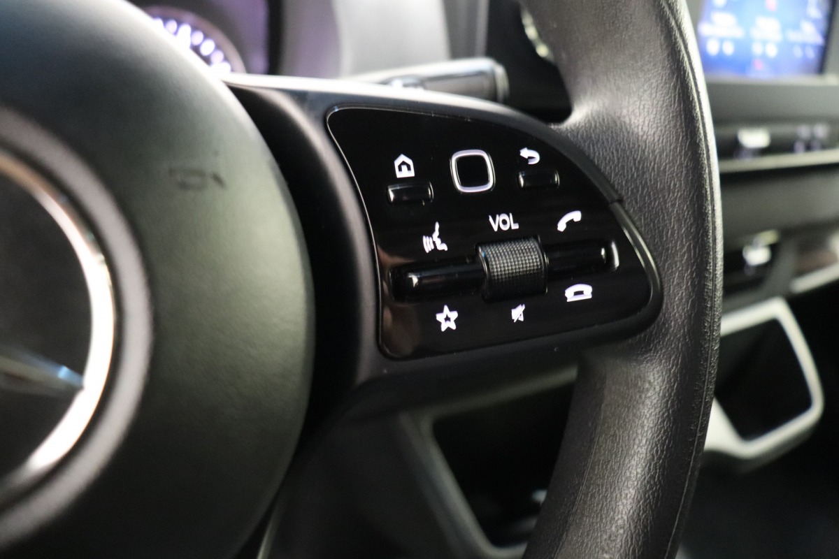 Mercedes-Benz Sprinter 316 2.2 CDI Automaat L2H2 - EURO 6 - Airco - Navi - Cruise - €18.950,- Excl. Mercedes-Benz Sprinter 316 2.2 CDI Automaat L2H2 - EURO 6 - Airco - Navi - Cruise - €18.950,- Excl.