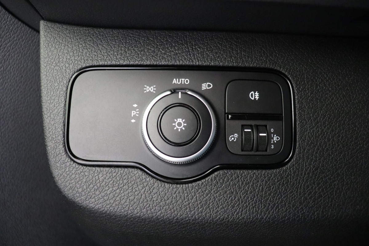 Mercedes-Benz Sprinter 316 2.2 CDI Automaat L2H2 - EURO 6 - Airco - Navi - Cruise - €18.950,- Excl. Mercedes-Benz Sprinter 316 2.2 CDI Automaat L2H2 - EURO 6 - Airco - Navi - Cruise - €18.950,- Excl.