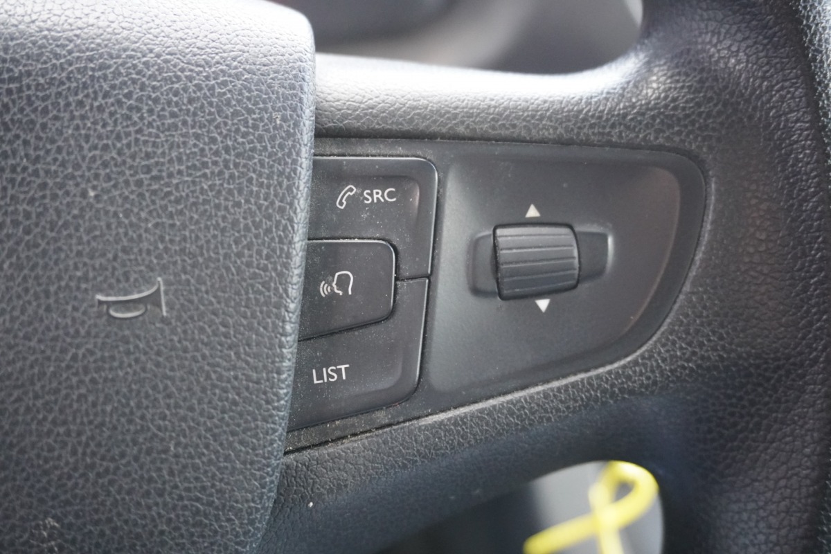 Citroën Jumpy 2.0 BlueHDI 145PK L2 EURO 6 - Airco - Navi - Cruise - €13.950,- Excl. Citroën Jumpy 2.0 BlueHDI 145PK L2 EURO 6 - Airco - Navi - Cruise - €13.950,- Excl.