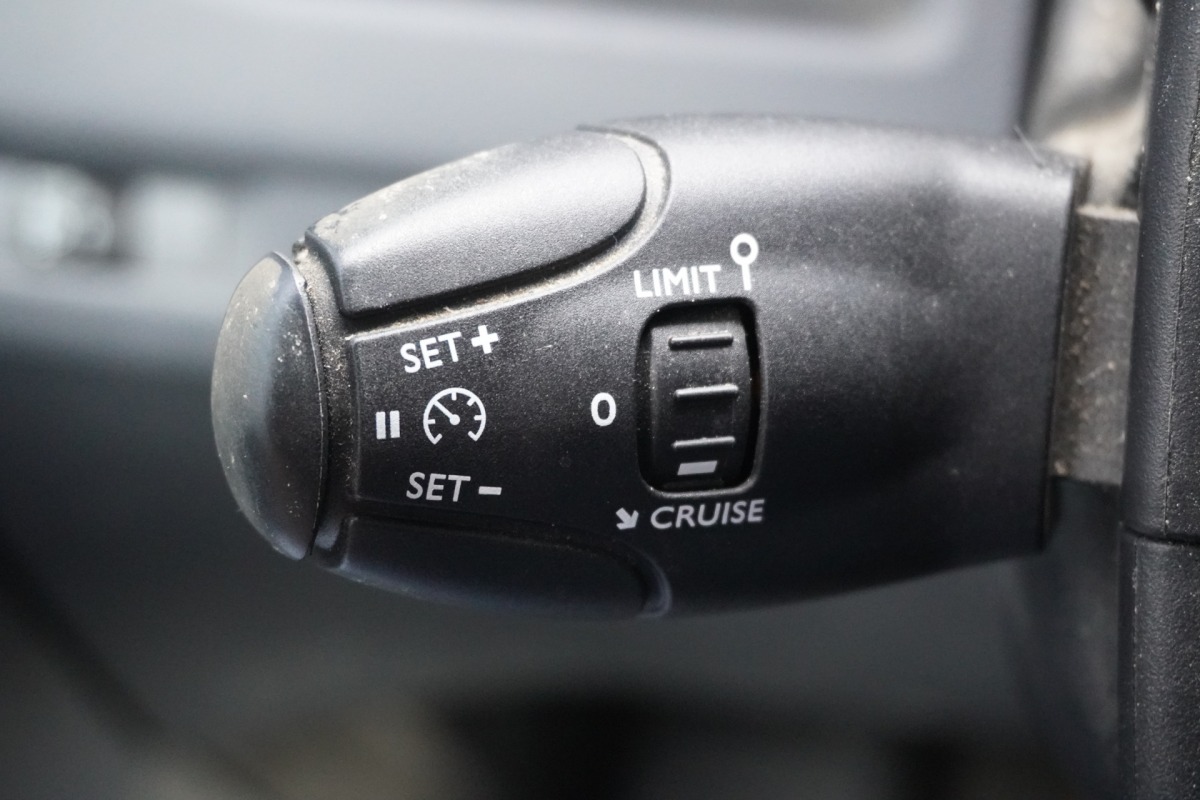 Citroën Jumpy 2.0 BlueHDI 145PK L2 EURO 6 - Airco - Navi - Cruise - €13.950,- Excl. Citroën Jumpy 2.0 BlueHDI 145PK L2 EURO 6 - Airco - Navi - Cruise - €13.950,- Excl.