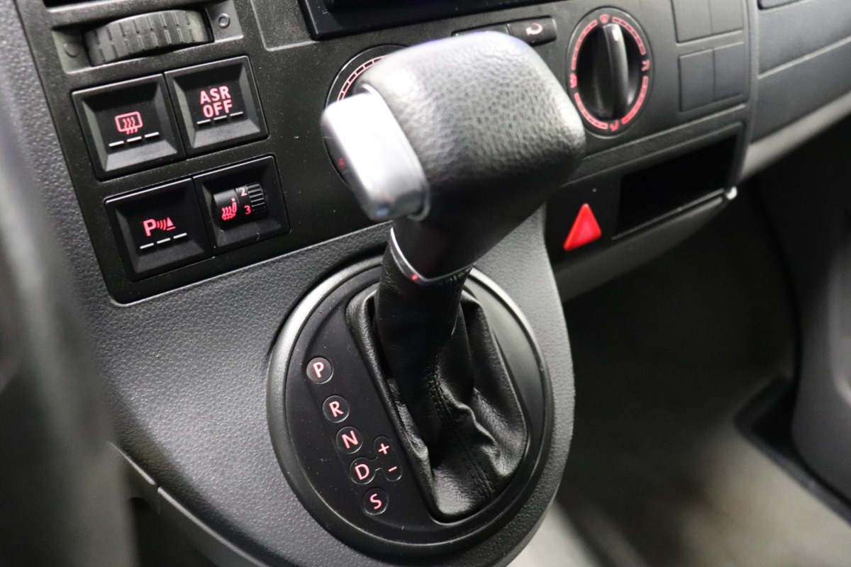 Volkswagen Transporter 2.5 TDI AUTOMAAT - Airco - Radio - Stoelverw - €5.450,- Excl