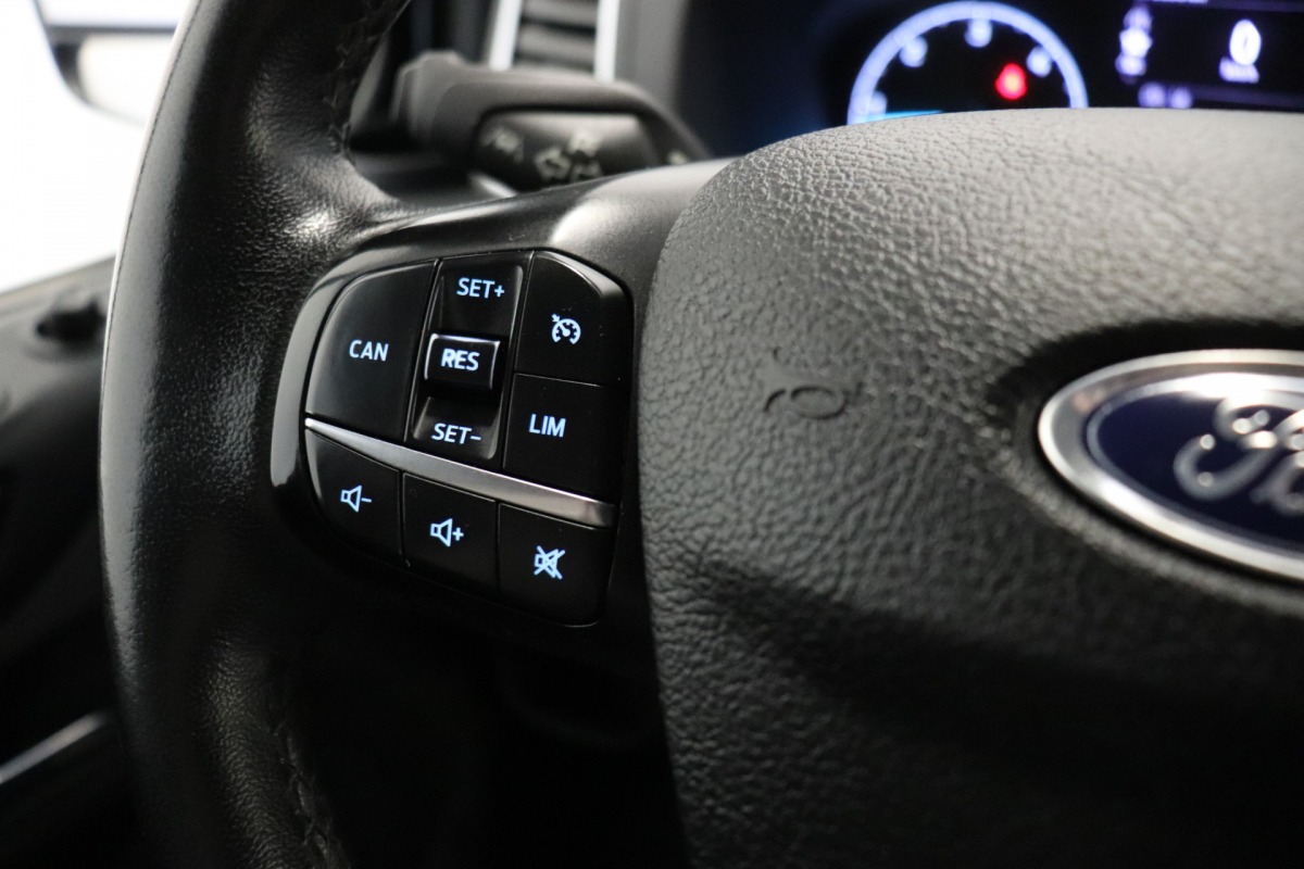 Ford Transit Custom 2.0 TDCI 130PK Automaat EURO 6 - Airco - Navi - Cruise - €14.900,- Excl.