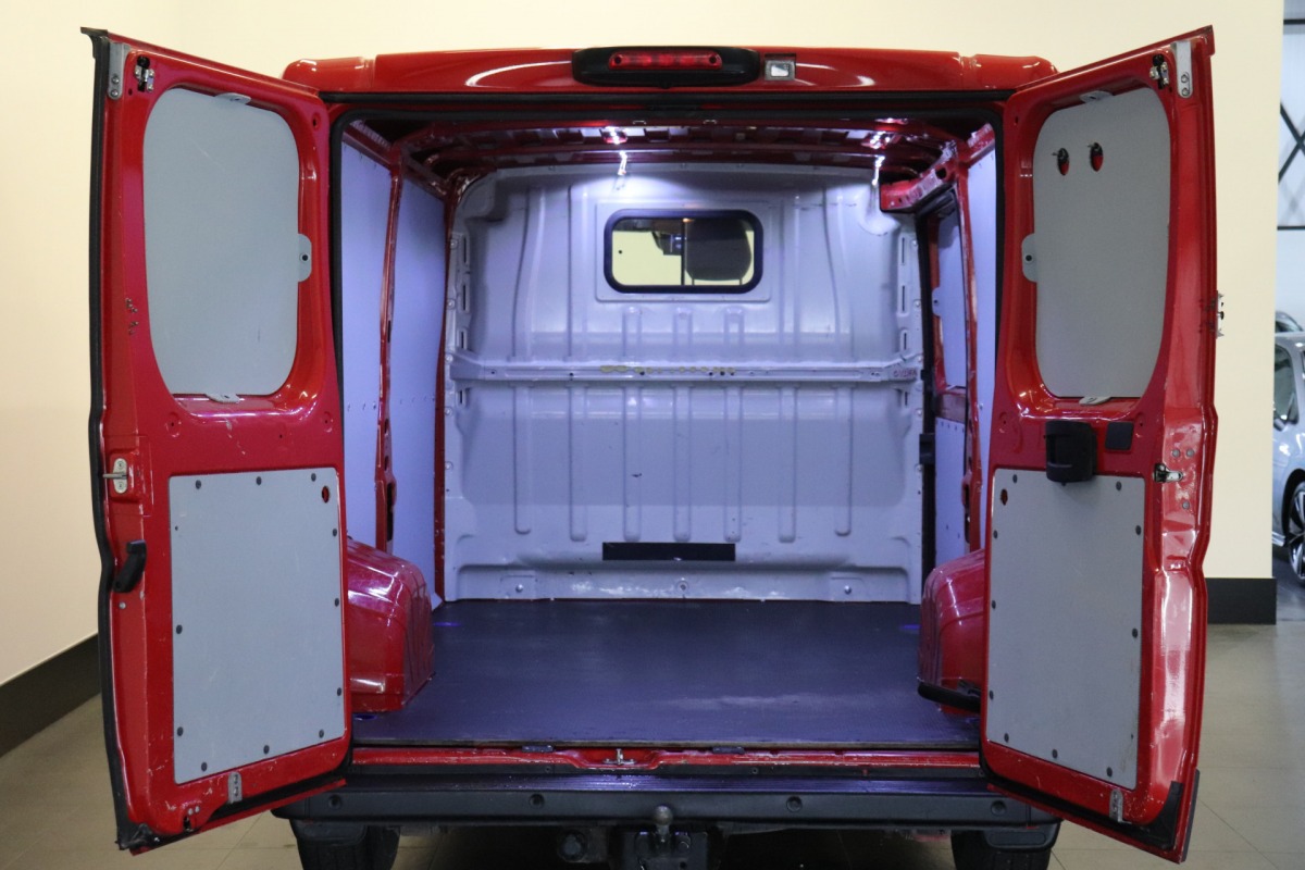 Peugeot Boxer 2.0 BlueHDI 164PK L2H1 EURO 6 - Airco - Navi - Cruise - € 11.499,- Excl.