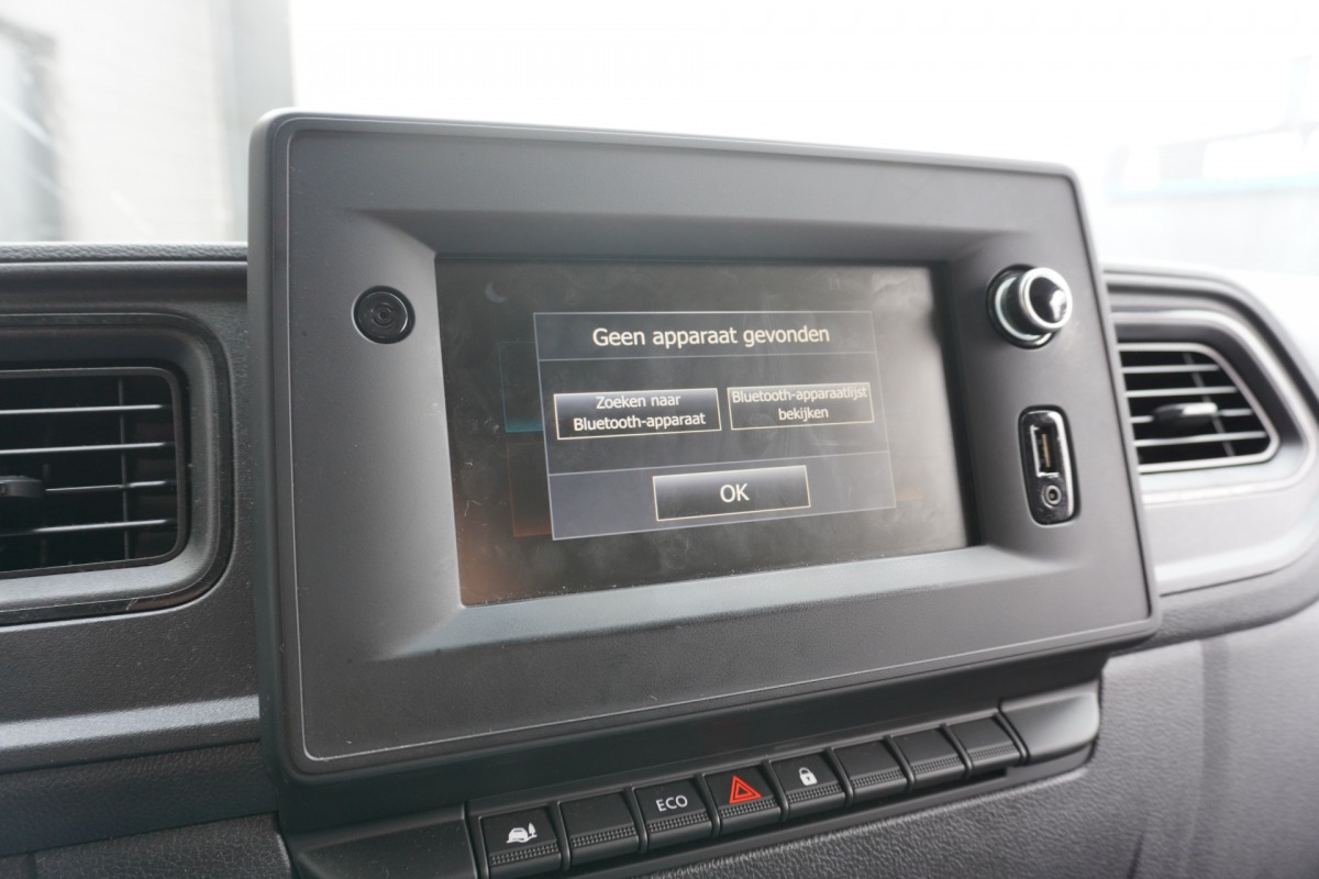 Renault Master 2.3 dCi 130 PK EURO 6 - Airco - Cruise - Trekhaak - € 15.950,- Excl.