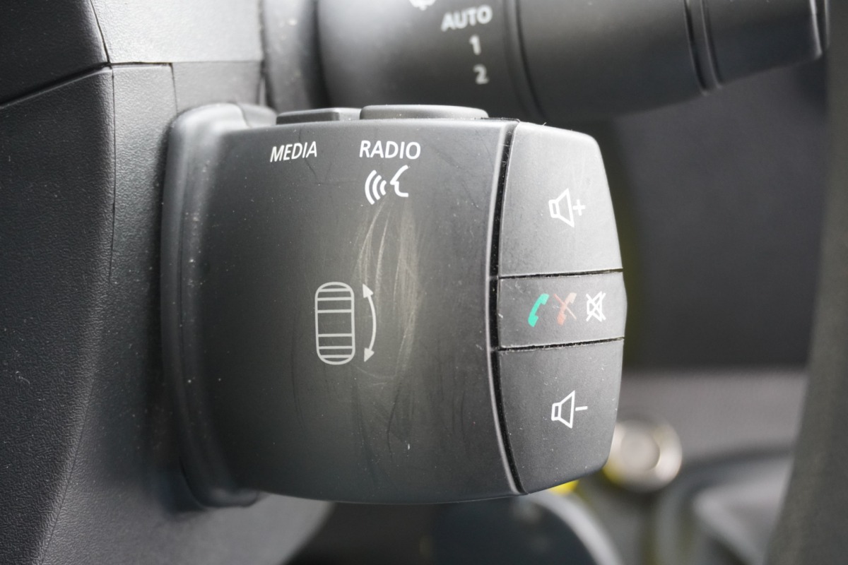 Renault Master 2.3 dCi 130 PK EURO 6 - Airco - Cruise - Trekhaak - € 15.950,- Excl.