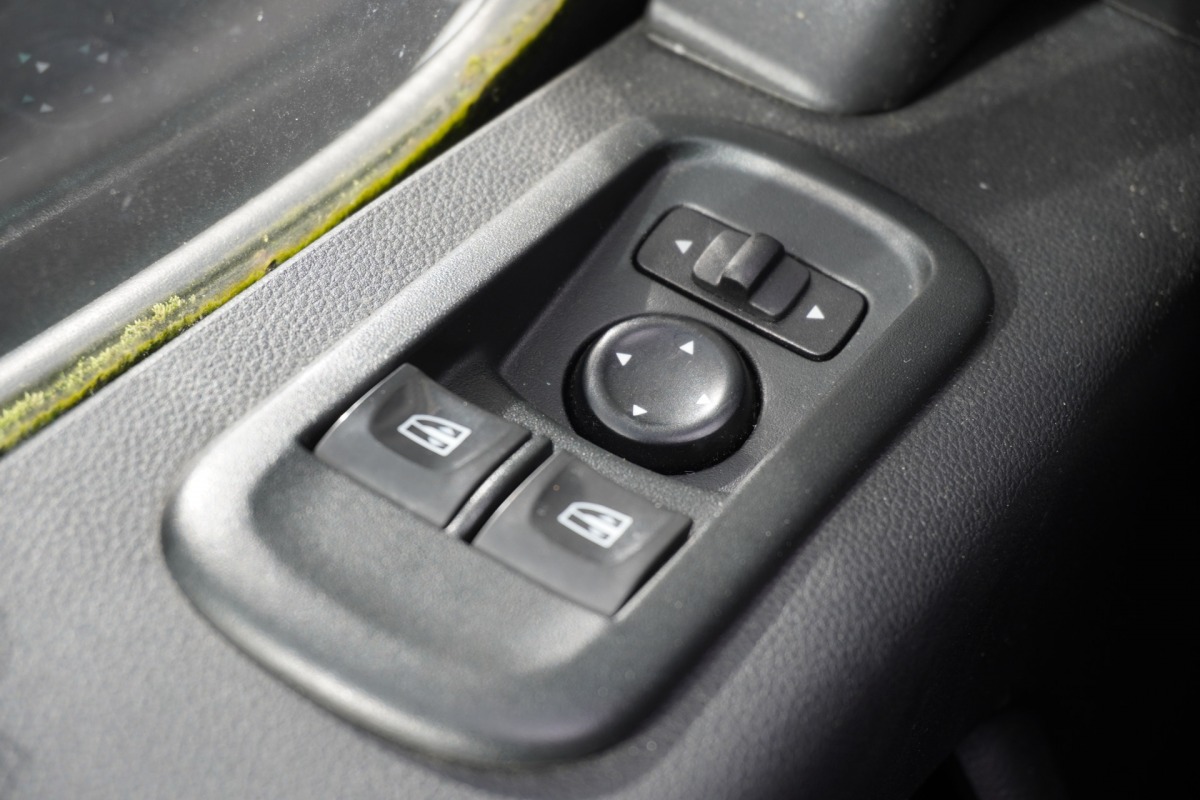 Renault Master 2.3 dCi 130 PK EURO 6 - Airco - Cruise - Trekhaak - € 15.950,- Excl.