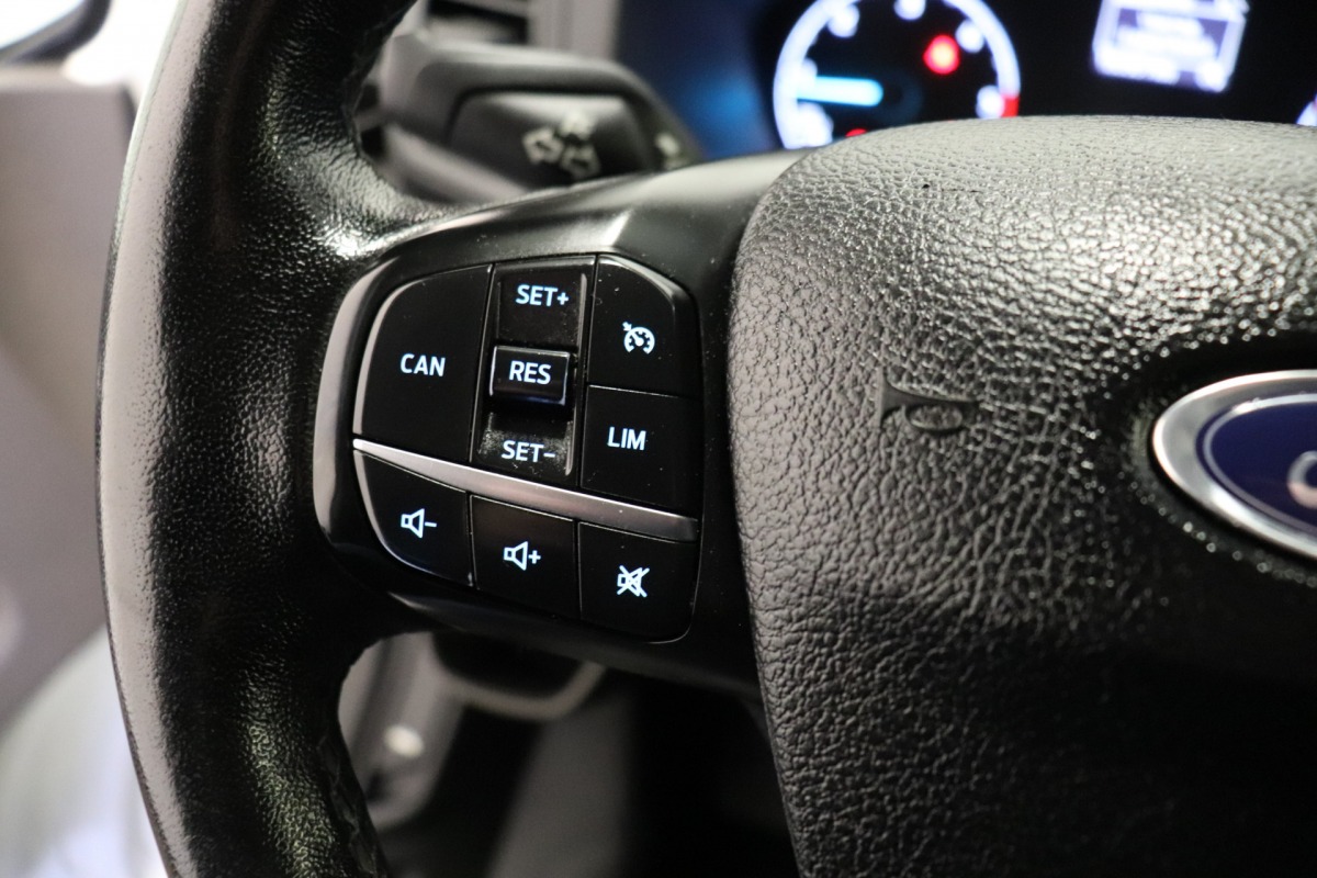 Ford Transit Custom 2.0 TDCI 130PK L2 EURO 6 - Airco - Cruise - PDC - €11.950,- Excl.