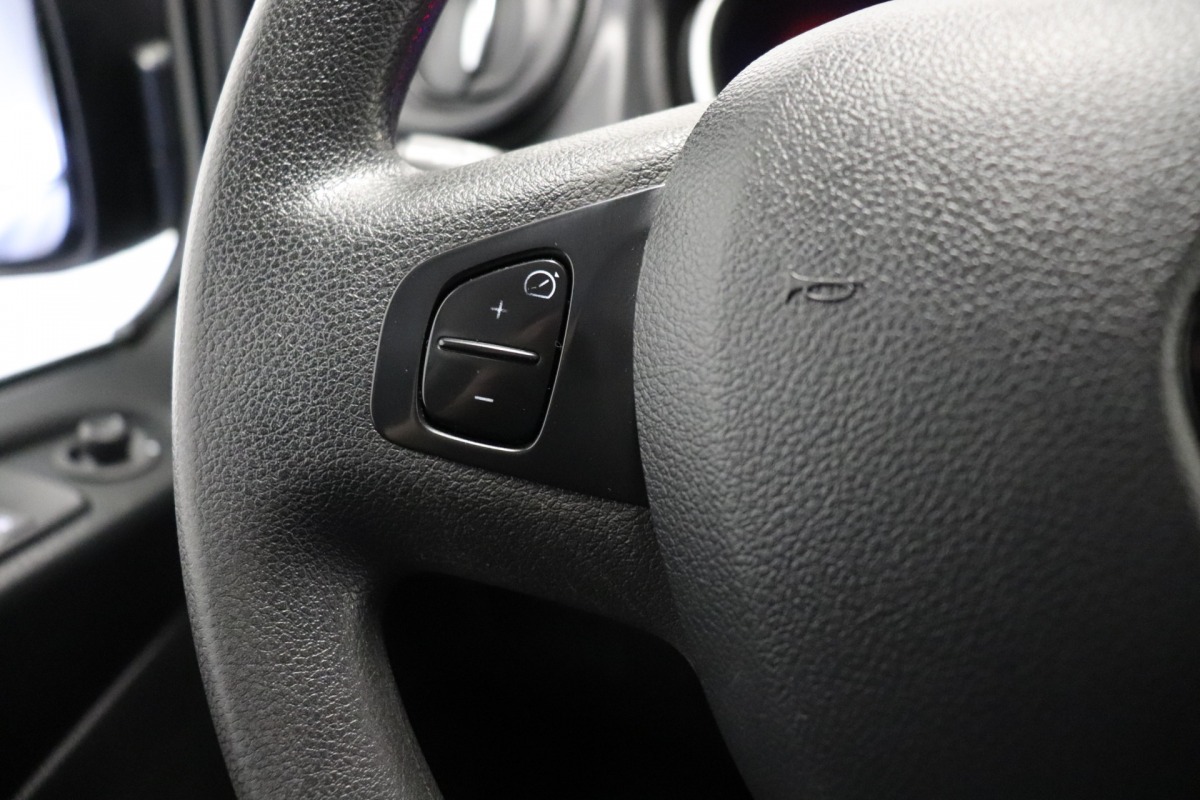 Renault Trafic 1.6 dCi L2 EURO 6 - Airco - Navi - Cruise - € 15.499, Excl.