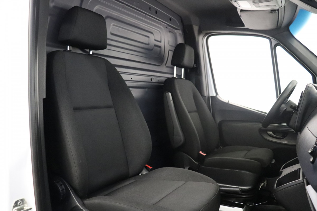 Mercedes-Benz Sprinter 315 CDI Automaat L2H2 EURO 6 - A/C climate - Cruise - Camera - € 20.950,- Excl.