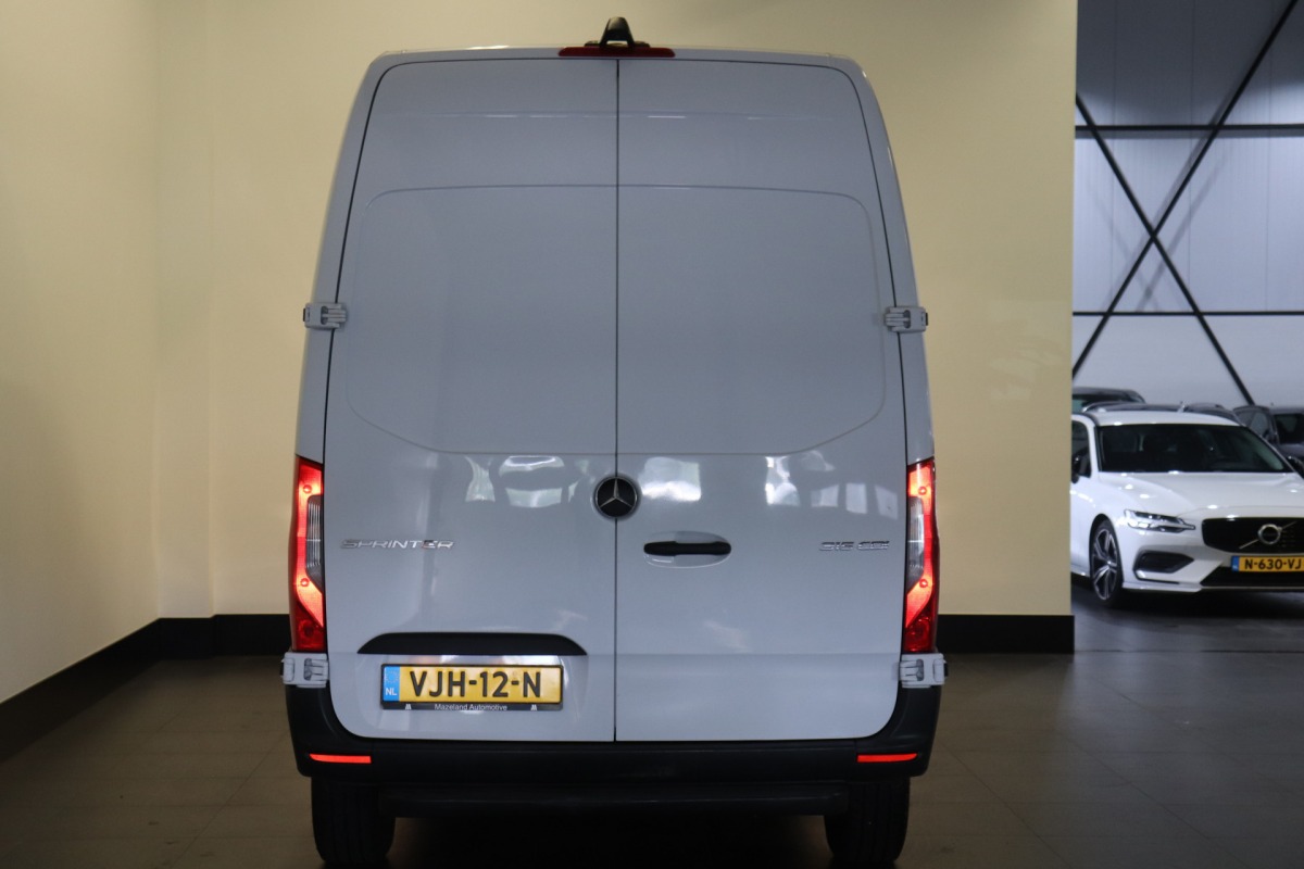 Mercedes-Benz Sprinter 315 CDI Automaat L2H2 EURO 6 - A/C climate - Cruise - Camera - € 20.950,- Excl.