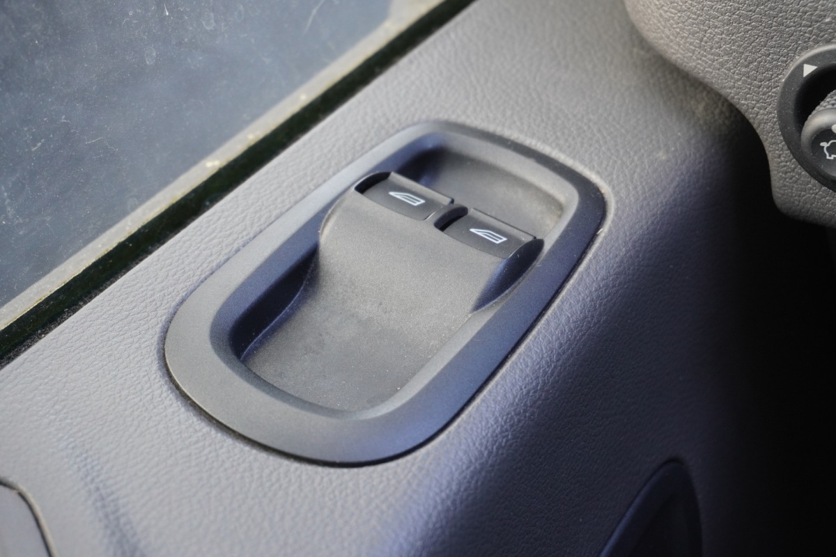 Ford Transit 2.0 TDCI 130PK L3H2 EURO 6 - Airco - Cruise - PDC - € 13.499,- Excl.