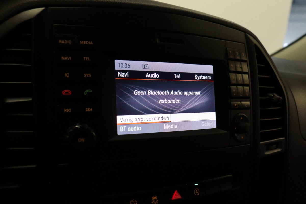 Mercedes-Benz Vito 114 CDI Lang Automaat Dubbel Cabine EURO 6 - Airco - Cruise - Camera - € 19.900,- Excl.