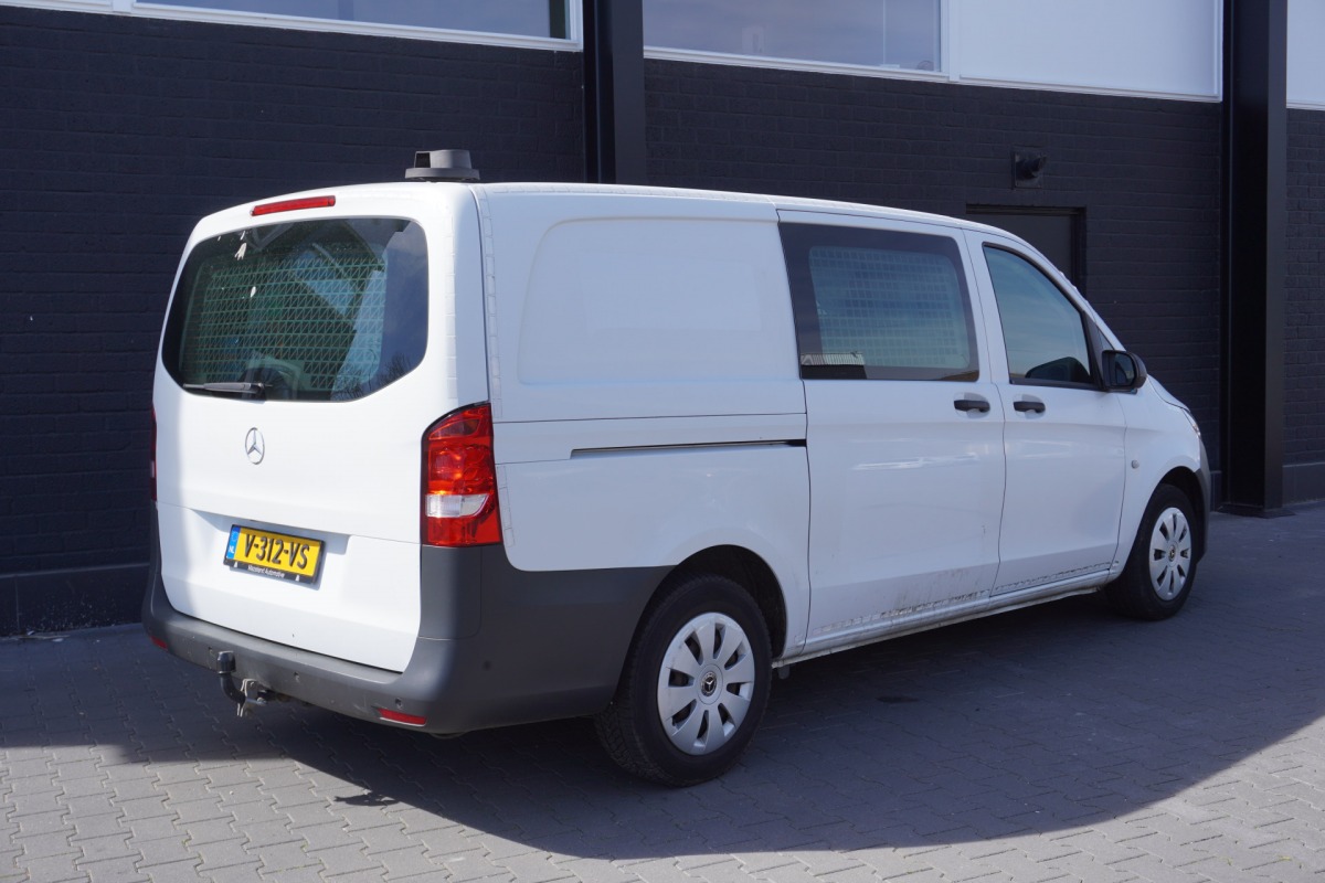 Mercedes-Benz Vito 114 CDI Lang Automaat - EURO 6 - Airco - Cruise - Camera - €18.900,- Excl. Mercedes-Benz Vito 114 CDI Lang Automaat - EURO 6 - Airco - Cruise - Camera - €18.900,- Excl.