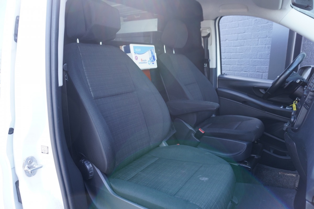 Mercedes-Benz Vito 114 CDI Lang Automaat - EURO 6 - Airco - Cruise - Camera - €18.900,- Excl. Mercedes-Benz Vito 114 CDI Lang Automaat - EURO 6 - Airco - Cruise - Camera - €18.900,- Excl.