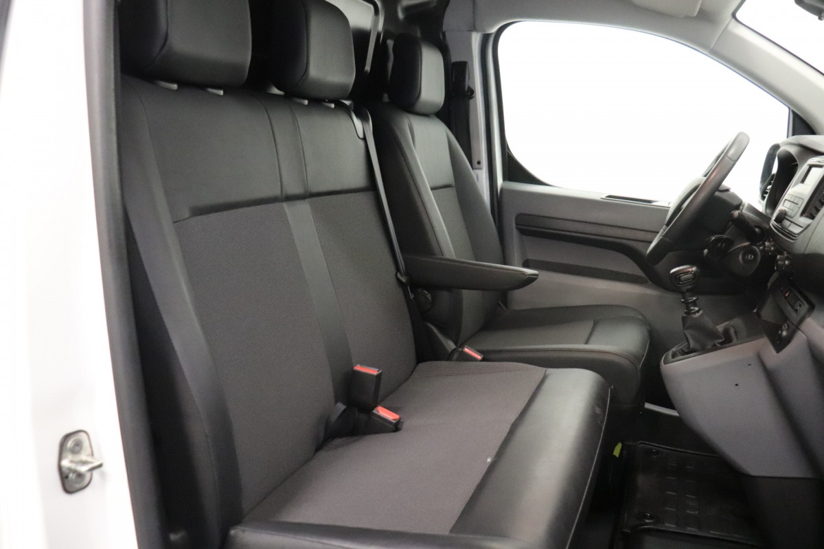 Opel Vivaro 1.5 CDTI L3 - EURO 6 - Airco - Cruise - PDC - €12.900,- Excl. Opel Vivaro 1.5 CDTI L3 - EURO 6 - Airco - Cruise - PDC - €12.900,- Excl.