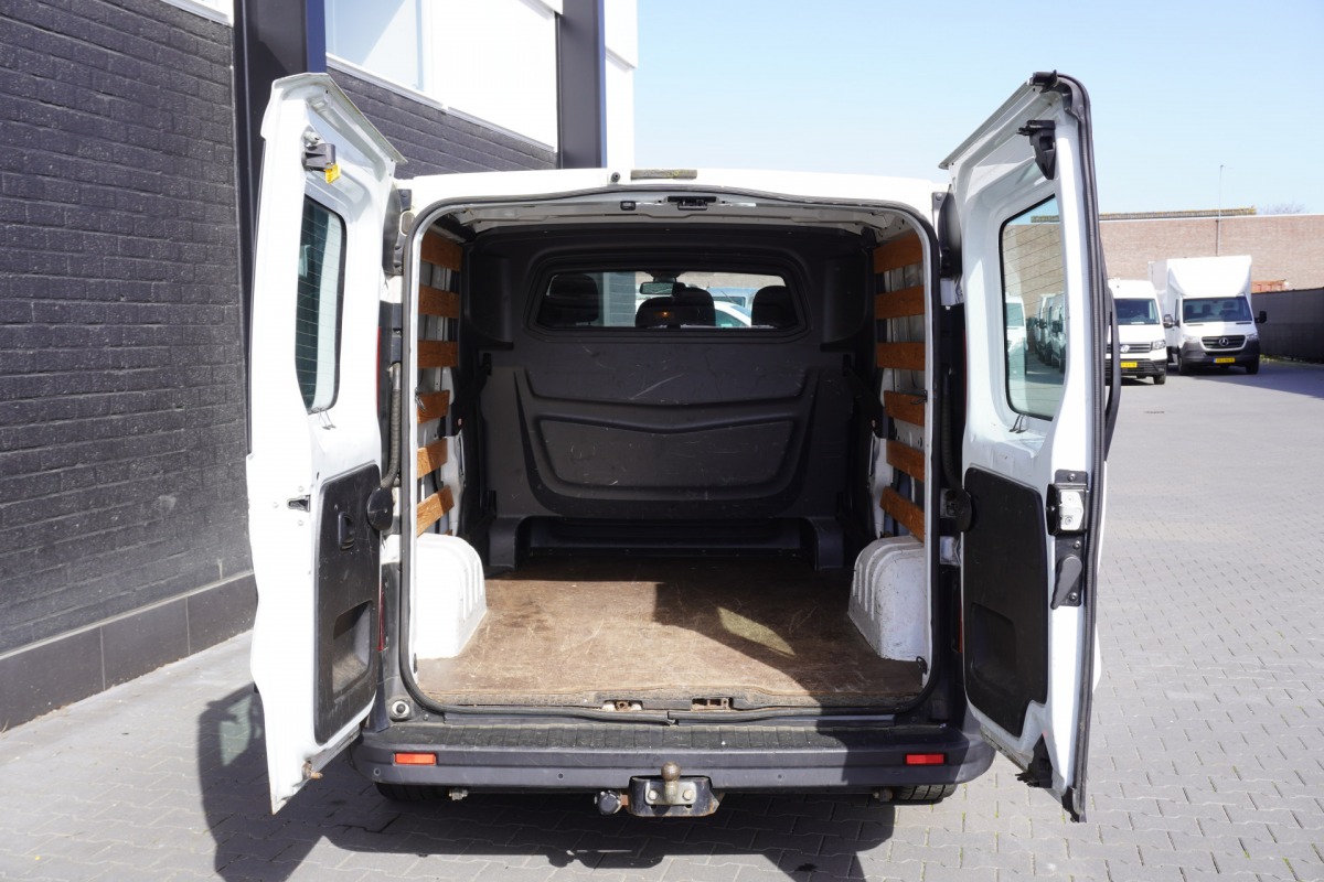 Opel Vivaro 1.6 CDTI L2 Dubbele Cabine EURO 6 - Airco - Cruise - PDC - €11.950,- Excl.