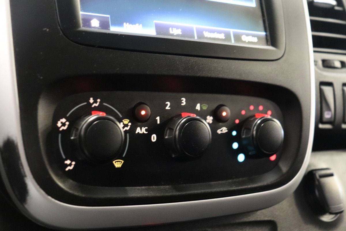 Renault Trafic 1.6 dCi 125PK L2 - EURO 6 - Airco - Navi - Cruise - €11.900,- Ex. BTW.