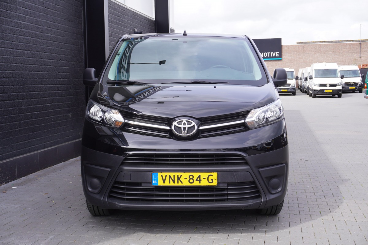Toyota ProAce Worker 2.0 D-4D 145PK 2x Schuifdeur EURO 6 - Airco - Cruise - Trekhaak - € 13.900,- Excl.