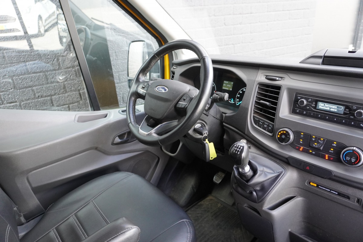 Ford Transit 2.0 TDCI L3H2 EURO 6 - Airco - Cruise - Trekhaak - € 14.900,- Excl. Ford Transit 2.0 TDCI L3H2 EURO 6 - Airco - Cruise - Trekhaak - € 14.900,- Excl.