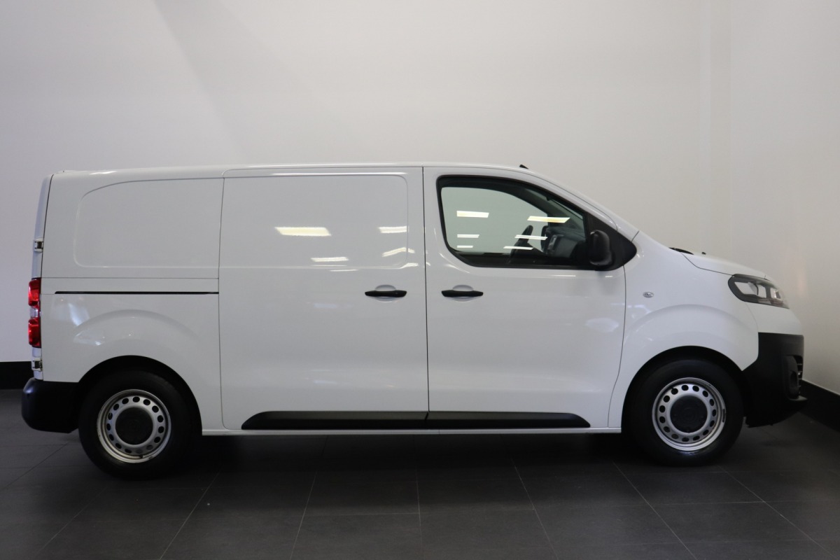 Opel Vivaro 1.5 CDTI L2 EURO 6 - Airco - Cruise - Trekhaak - € 13.900,- Excl.