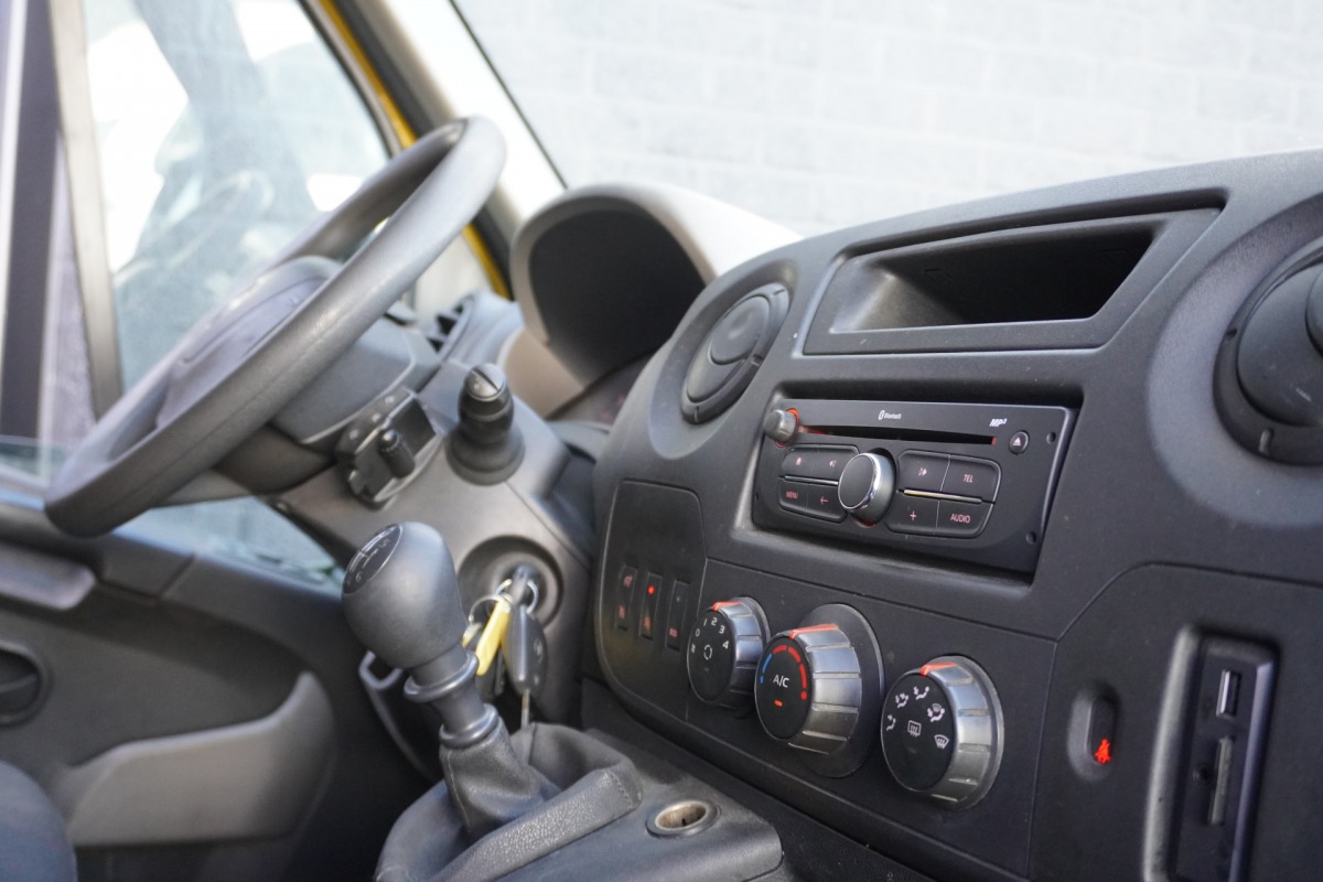 Renault Master 2.3 dCi 163PK 2x Schuifdeur L2H2 EURO 6 - Airco - Navi - Cruise - €8.900,- Excl.