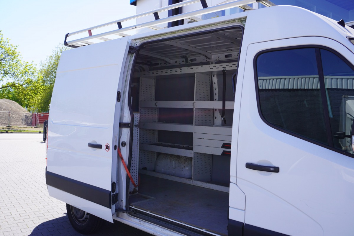Renault Master 2.3 dCi 135PK L2H2 - EURO 6 - Airco - Imperiaal - Cruise - Camera - €14.950,- Excl.