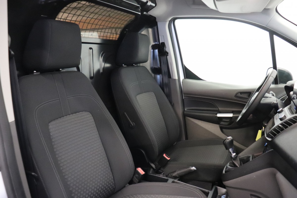 Ford Transit Connect 1.5 EcoBlue 100PK L2 EURO 6 - Airco - Navi - Cruise - €12.499,- Excl. Ford Transit Connect 1.5 EcoBlue 100PK L2 EURO 6 - Airco - Navi - Cruise - €12.499,- Excl.