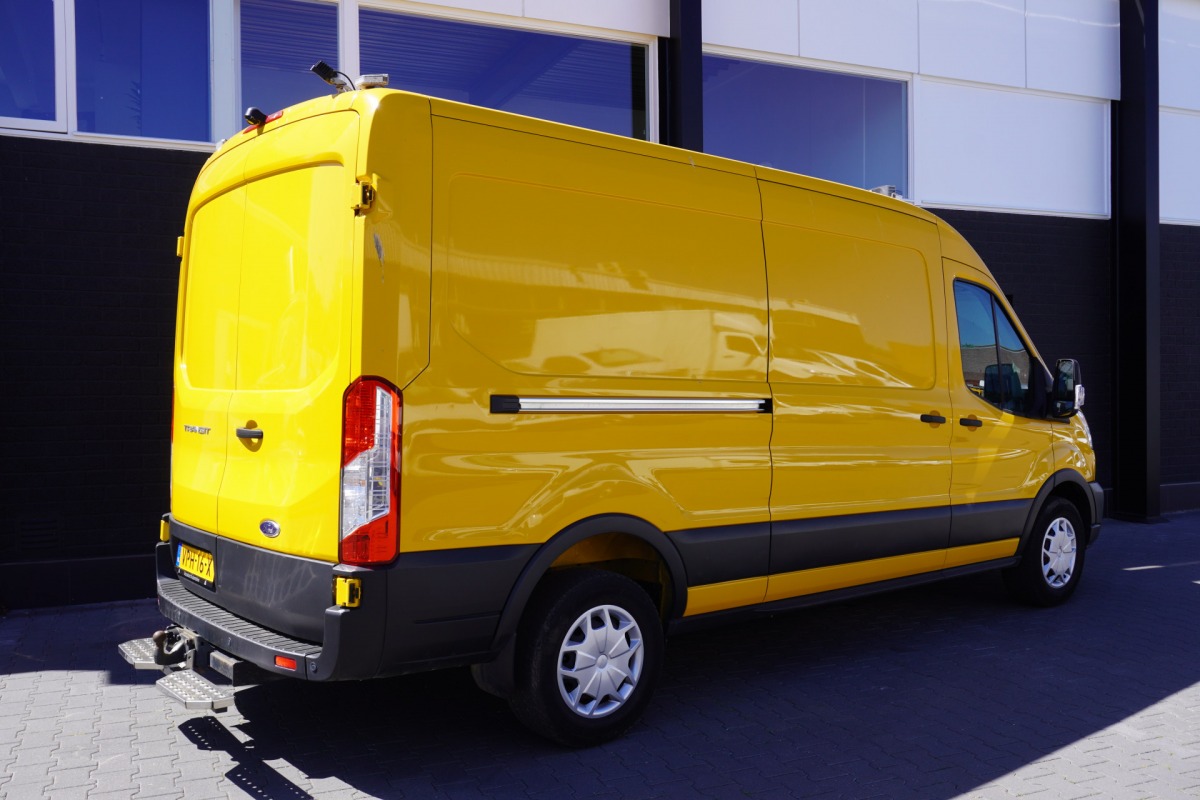 Ford Transit 2.0 TDCI 170PK L3H2 EURO 6 - Airco - Navi - Cruise - €14.900,- Excl. Ford Transit 2.0 TDCI 170PK L3H2 EURO 6 - Airco - Navi - Cruise - €14.900,- Excl.