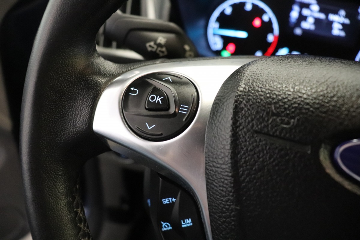 Ford Transit Connect 1.5 EcoBlue L2 120PK Automaat Limited EURO 6 - A/C Climate - Cruise - Camera - € 14.900,- Excl.