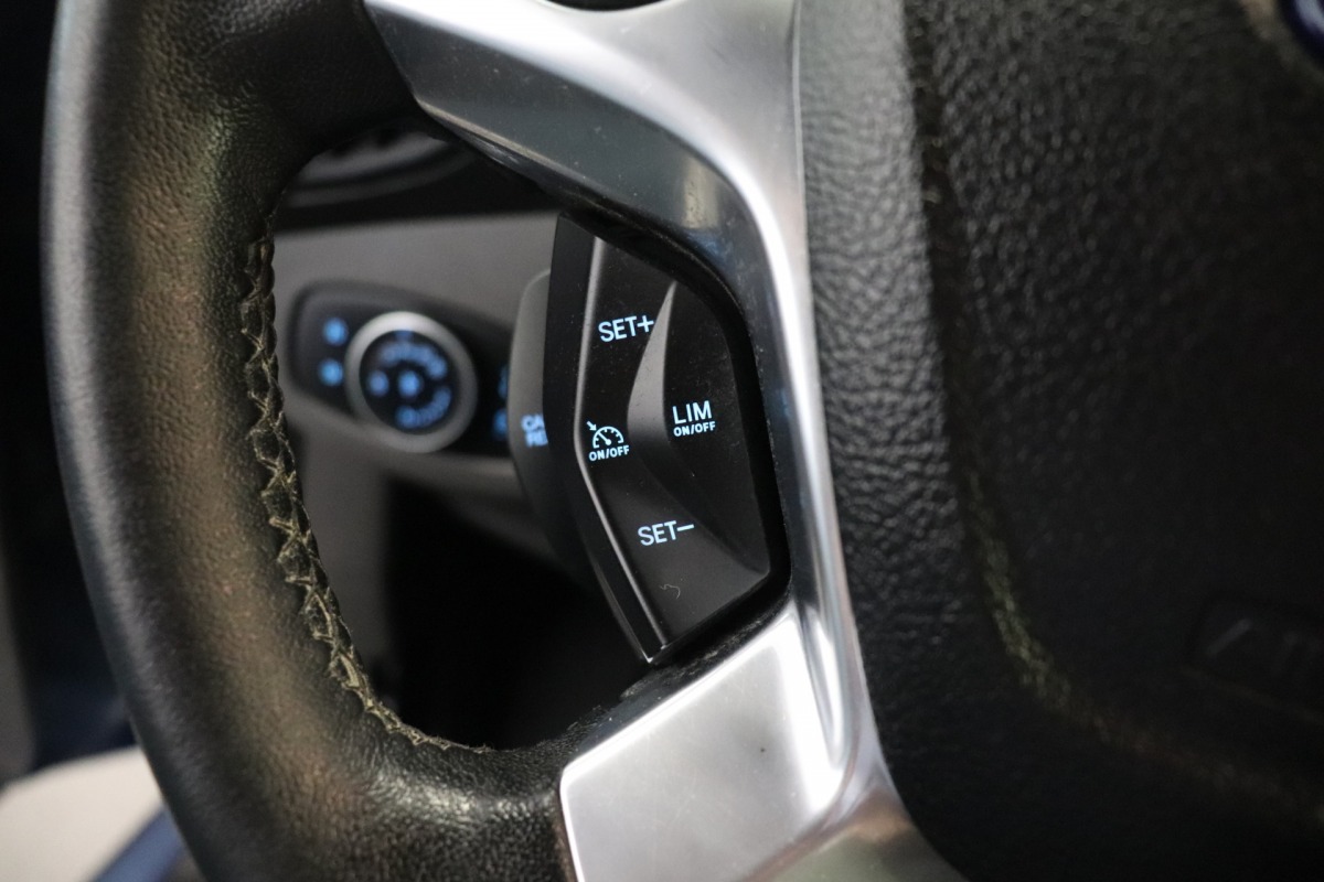 Ford Transit Connect 1.5 EcoBlue L2 120PK Automaat Limited EURO 6 - A/C Climate - Cruise - Camera - € 14.900,- Excl.