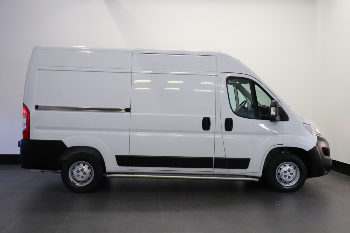 Citroën Jumper 2.2 BlueHDi L2H2 EURO 6 - Airco - Cruise - Sidebars - € 16.950,- Excl.