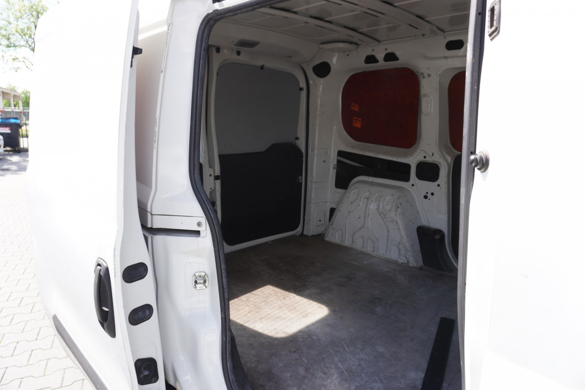 Fiat Doblò Cargo 1.3 MultiJet SX - Airco - Imperiaal  - € 1.990,- Ex.