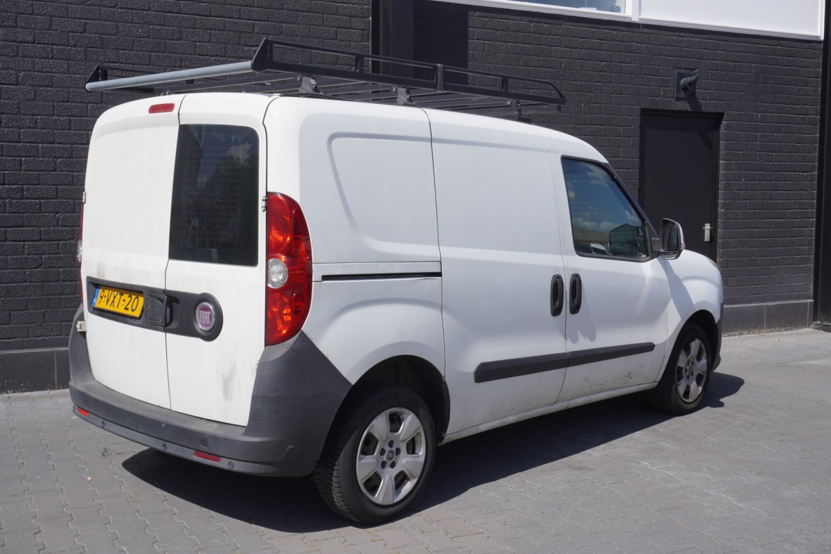 Fiat Doblò Cargo 1.3 MultiJet SX - Airco - Imperiaal  - € 1.990,- Ex.