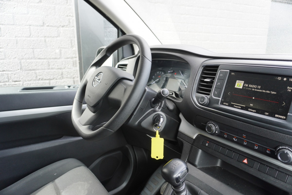 Opel Vivaro 2.0 CDTI L3 Dubbele Cabine EURO 6 - Airco - Cruise - PDC - € 15.900,- Excl.