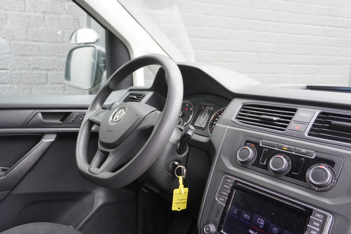 Volkswagen Caddy 2.0 TDI 102PK Maxi Automaat EURO 6 - Airco - Navi - Cruise - € 10.900,- Excl. Volkswagen Caddy 2.0 TDI 102PK Maxi Automaat EURO 6 - Airco - Navi - Cruise - € 10.900,- Excl.