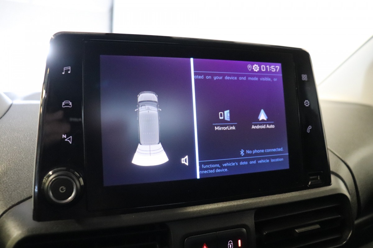 Peugeot Partner 1.5 BlueHDI 130PK Automaat EURO 6 - Airco - Cruise - PDC - €10.900,- Excl. Peugeot Partner 1.5 BlueHDI 130PK Automaat EURO 6 - Airco - Cruise - PDC - €10.900,- Excl.