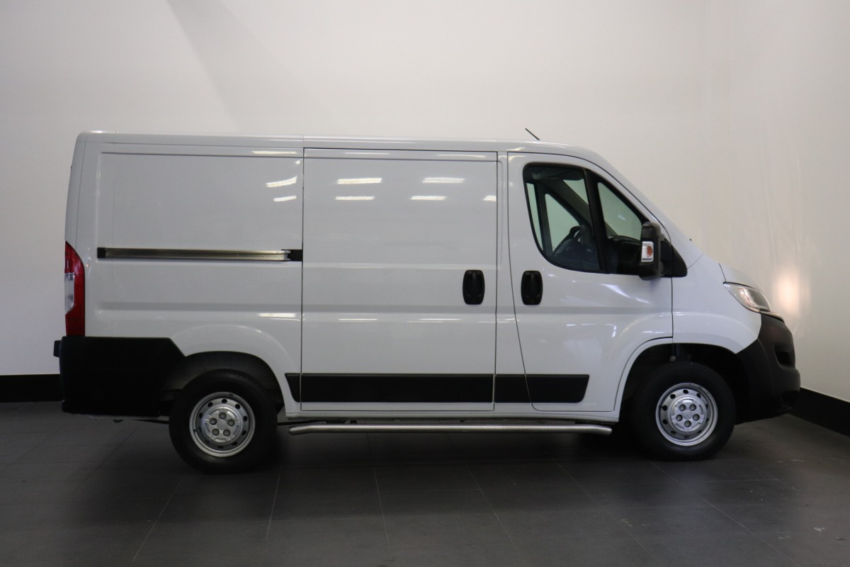 Citroën Jumper 2.2 BlueHDi 120PK EURO 6 - Airco - Cruise - € 14.900,- Excl. Citroën Jumper 2.2 BlueHDi 120PK EURO 6 - Airco - Cruise - € 14.900,- Excl.
