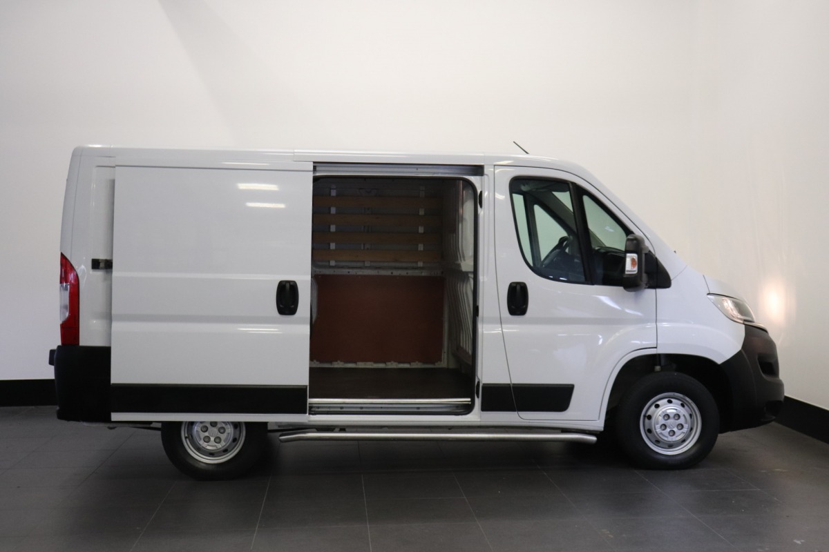 Citroën Jumper 2.2 BlueHDi 120PK EURO 6 - Airco - Cruise - € 14.900,- Excl. Citroën Jumper 2.2 BlueHDi 120PK EURO 6 - Airco - Cruise - € 14.900,- Excl.