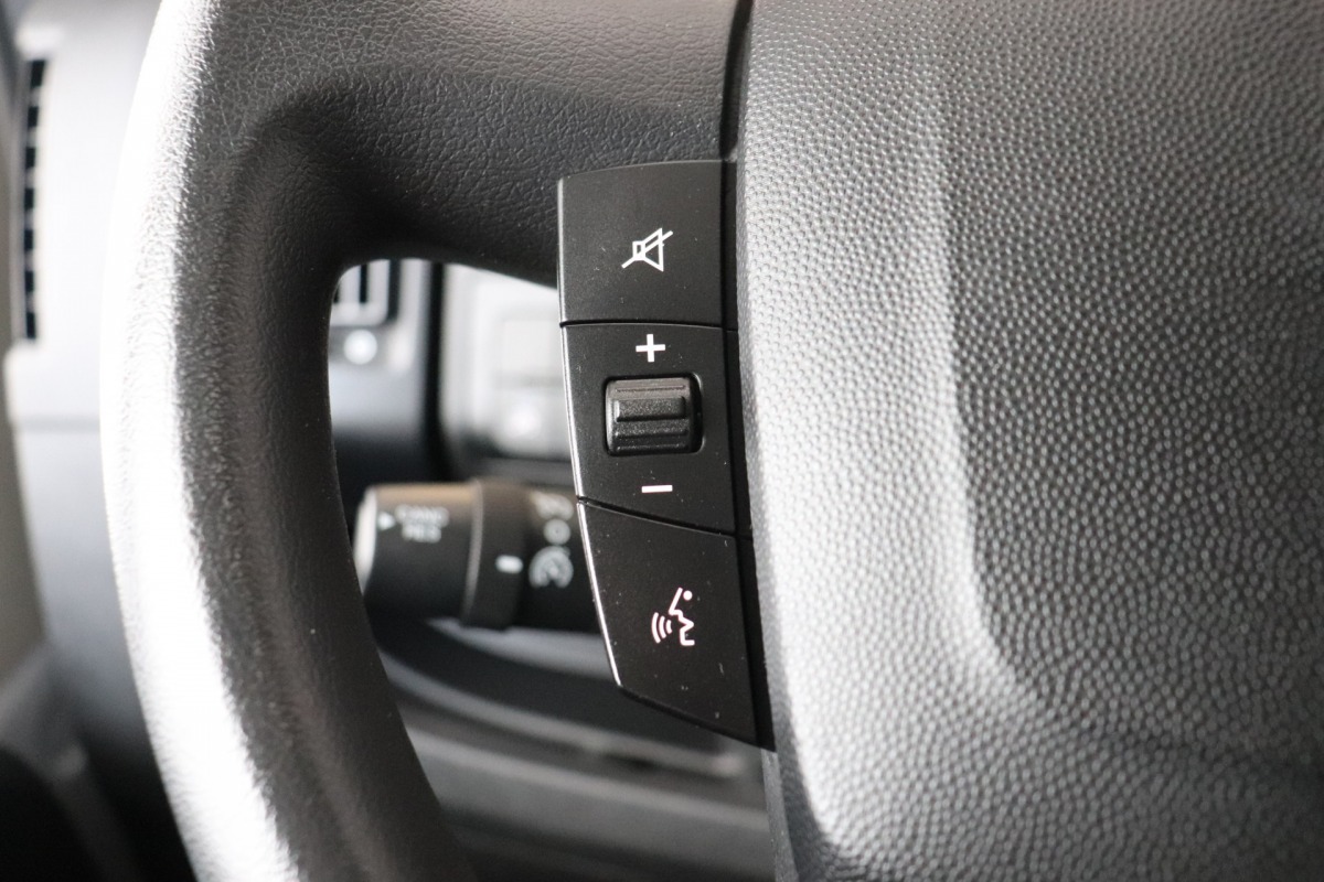 Citroën Jumper 2.2 BlueHDi 120PK L2H2 EURO 6 - Airco - Cruise - PDC - € 16.900,- Excl. Citroën Jumper 2.2 BlueHDi 120PK L2H2 EURO 6 - Airco - Cruise - PDC - € 16.900,- Excl.
