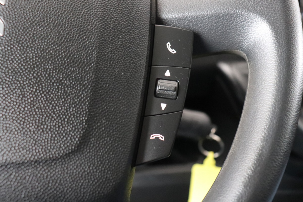 Citroën Jumper 2.2 BlueHDi 120PK L2H2 EURO 6 - Airco - Cruise - PDC - € 16.900,- Excl. Citroën Jumper 2.2 BlueHDi 120PK L2H2 EURO 6 - Airco - Cruise - PDC - € 16.900,- Excl.