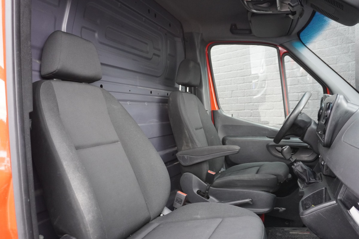 Mercedes-Benz Sprinter 314 2.2 CDI L1H2 EURO 6 - AC/Climate - Navi - Cruise - € 17.900,- Excl.