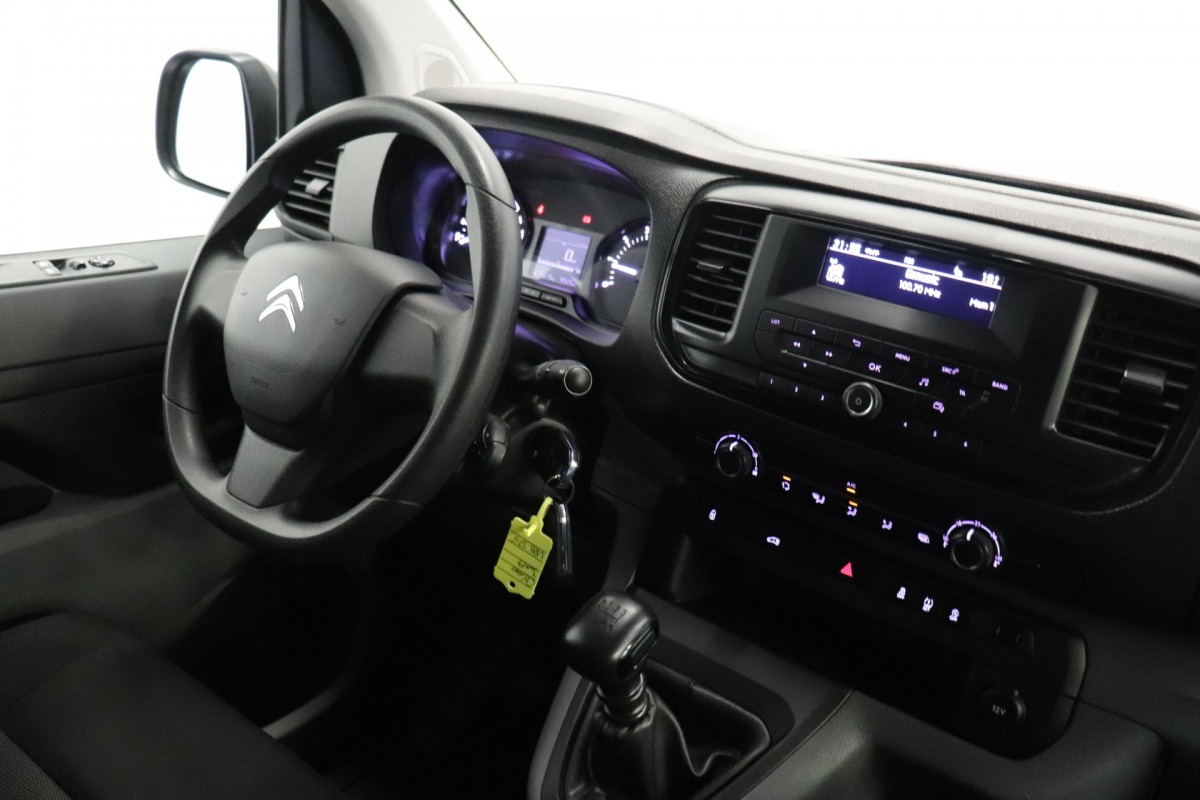 Citroën Jumpy 1.5 BlueHDI L2 EURO 6 - Airco - Cruise - PDC - € 13.950,- Excl. Citroën Jumpy 1.5 BlueHDI L2 EURO 6 - Airco - Cruise - PDC - € 13.950,- Excl.
