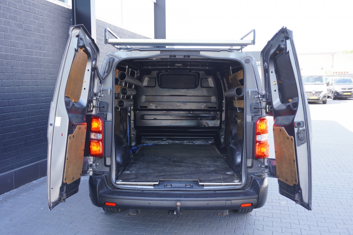 Peugeot Expert 2.0 BlueHDI 180PK Automaat L3 EURO 6 - Airco - Cruise - PDC - € 15.950,- Excl.