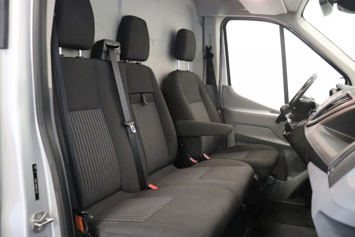 Ford Transit 2.0 TDCI 130PK L2H2 EURO 6 - Airco - Cruise - Camera - € 14.950,- Excl.