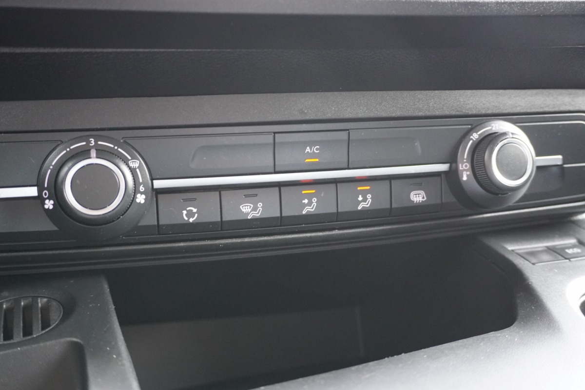 Peugeot Partner 1.5 BlueHDi 130PK Automaat EURO 6 - Airco - Cruise - PDC - €10.900,- Excl.