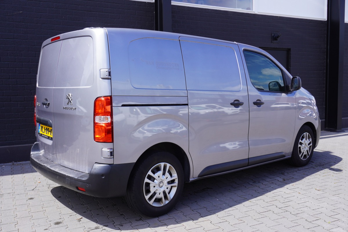 Peugeot Expert 2.0 BlueHDI 122PK Automaat EURO 6 - A/C Climate - Cruise - Camera - € 13.900,- Excl.